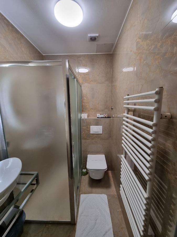 Motel Bor Vitez Exterior photo